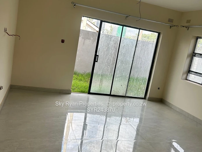 Ashdown Park Garden Flat For Sale