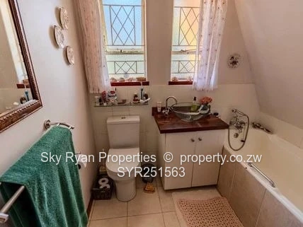 Glen Lorne House  For Sale
