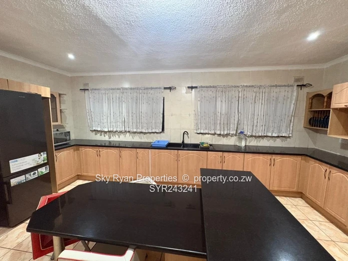 Bluffhill House To Let