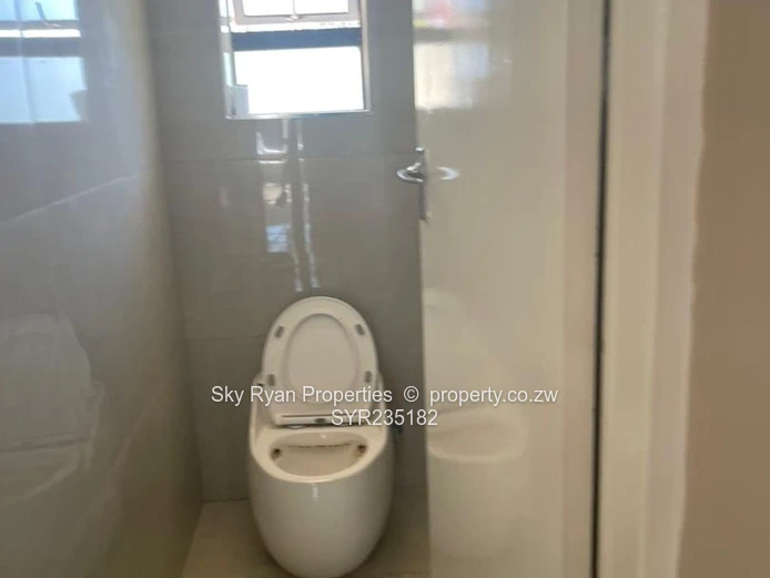 Mabelreign Sentosa Garden Flat For Rent