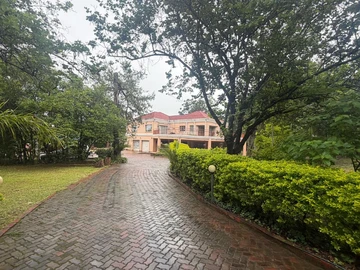 6 Bedroom House