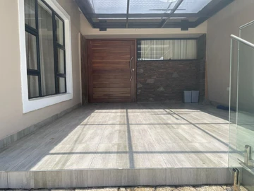 3 Bedroom Garden Flat