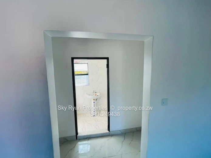 Avondale West Duplex Flat To Let