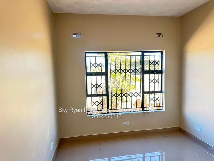 Manresa Cluster unit to let  