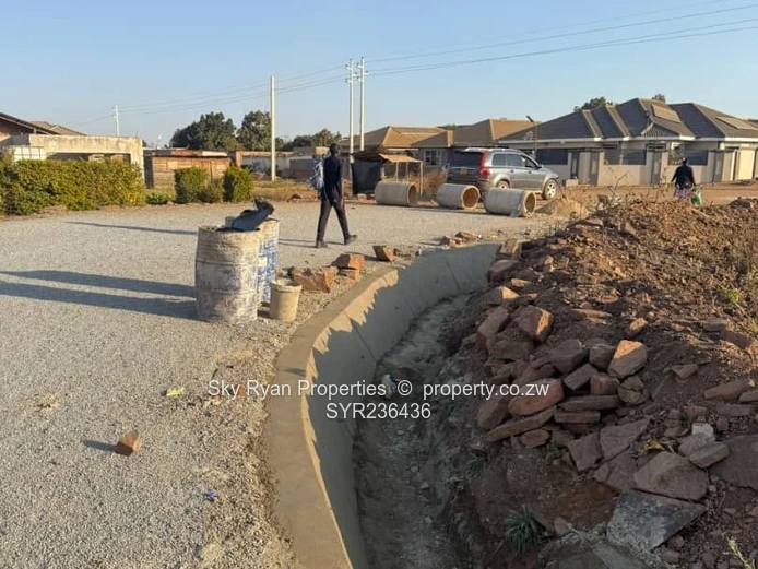 Dzivarasekwa Extension Stand For Sale