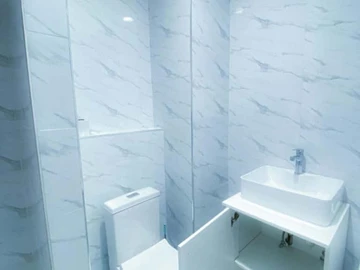 2 Bedroom Flat & Apartment