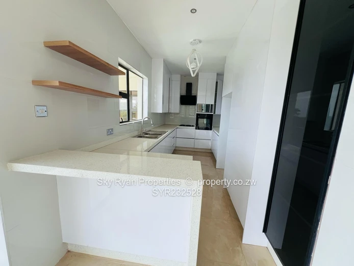 Newly built beautiful home in Glen Lorne 