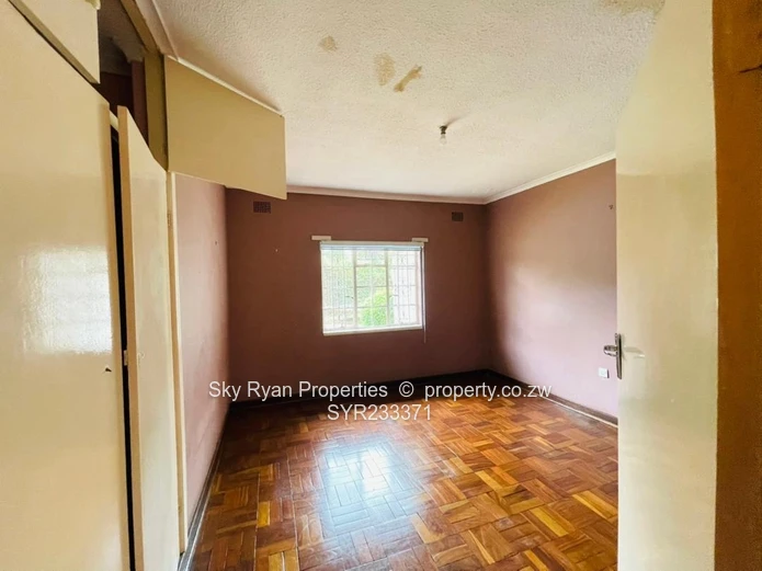 Avondale West House To Let