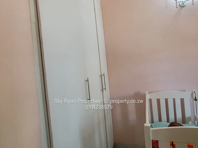 Hatfield Garden Flat For Sale