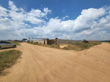 Commercial & Industrial Land