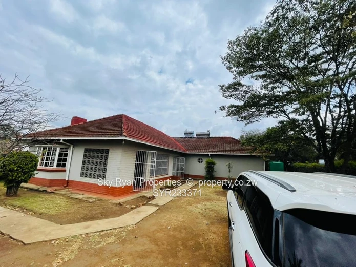 Avondale West House To Let