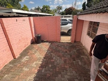 2 Bedroom Garden Flat