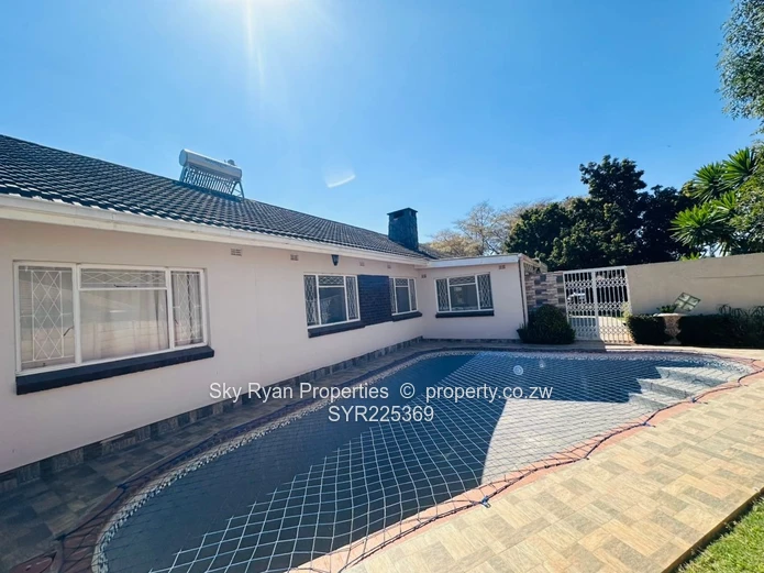  House to Rent in Hillside!