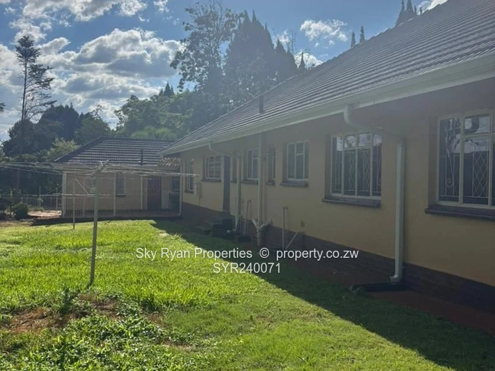 Highlands House To Let