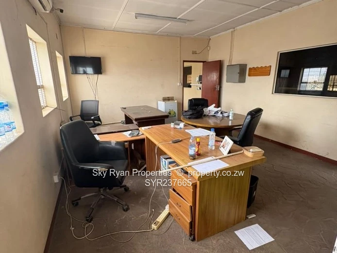 Msasa Industrial Warehouse To Rent