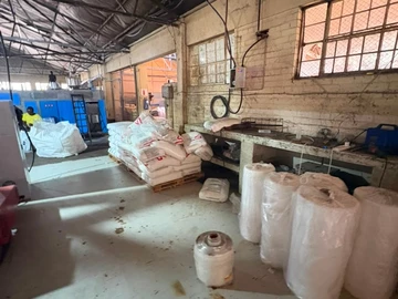 Warehouse & Factory