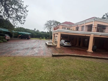6 Bedroom House