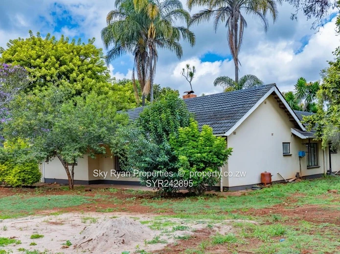 Borrowdale Helensvale  House  For Sale 