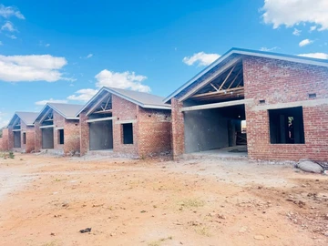 3 Bedroom Flat & Apartment