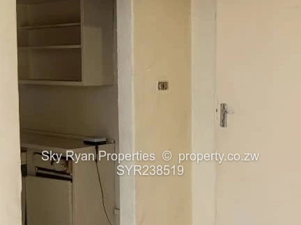 bedsitter in Avenues for sale 