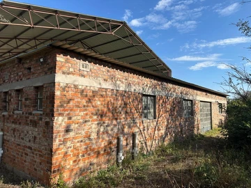 Commercial & Industrial Land