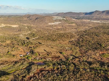 Farm & Agricultural Land