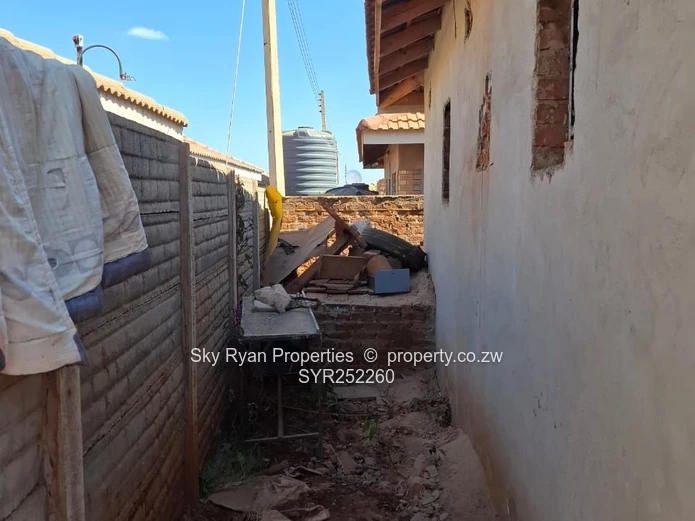 Grace Lands, Warren Park D House For Sale