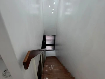 2 Bedroom Flat & Apartment