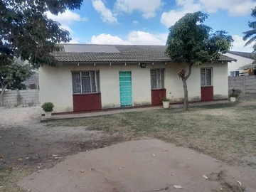 Houghton Park House For Sale