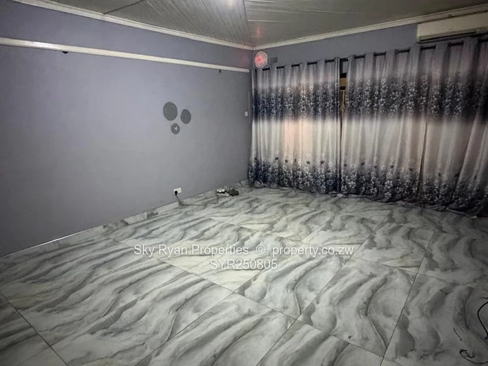 Zimre Park House To Let