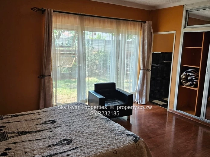 Beautiful 5-Bedroom Home with 3-Bedroom Cottage