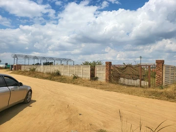 Commercial & Industrial Land