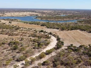 Farm & Agricultural Land
