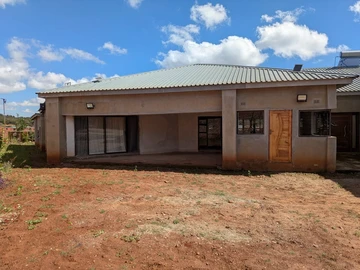 6 Bedroom House