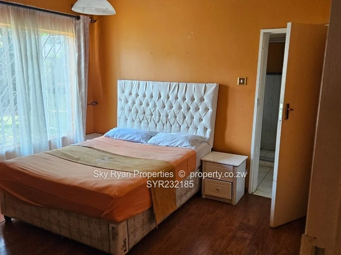 Beautiful 5-Bedroom Home with 3-Bedroom Cottage