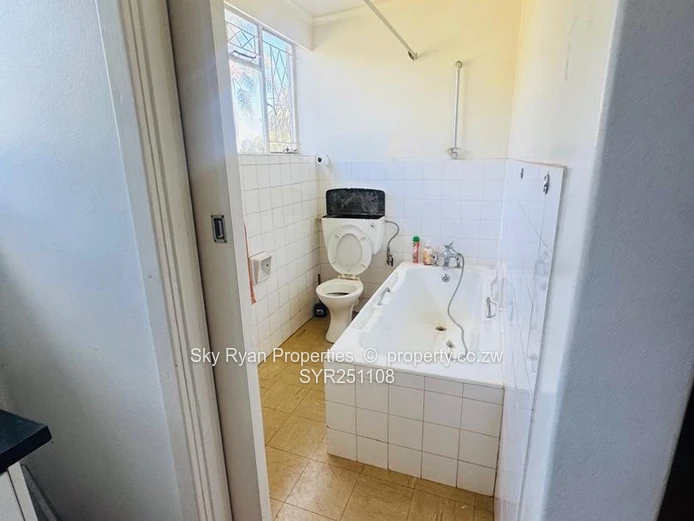 BEDROOM HOUSE TO LET AS OFFICES in mt pleasant 
