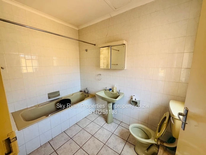 BEDROOM HOUSE TO LET AS OFFICES in mt pleasant 