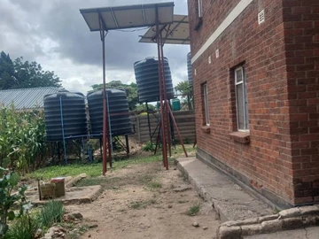 2 Bedroom Flat & Apartment