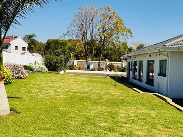 6 Bedroom House