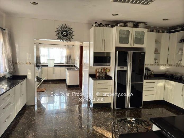 Chishawasha, Gletwyn House For Sale