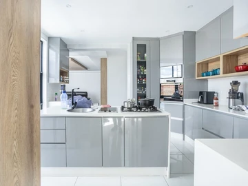 4 Bedroom House