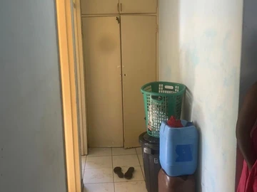 2 Bedroom Flat & Apartment