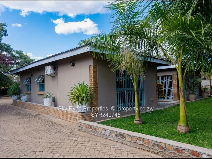 Kwekwe, Southwood House For Sale