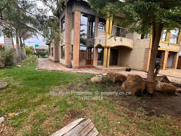 Sandton Phase 1 House For Sale