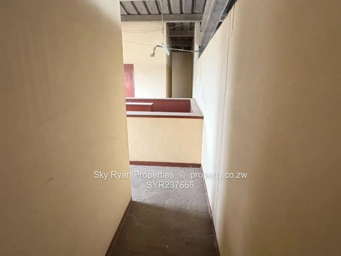 Msasa Industrial Warehouse To Rent