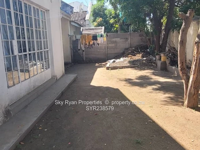 Hatfield Garden Flat For Sale