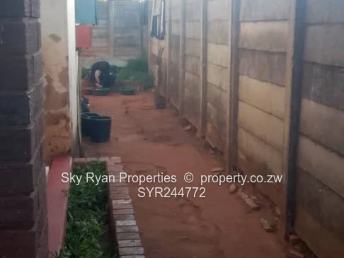 Kambuzuma Section 1 House For Sale