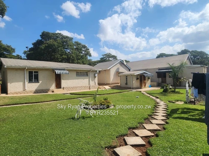 Monavale Property For Sale