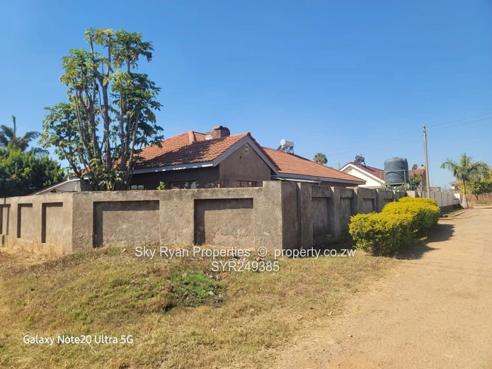 Ashdown Park House For Sale