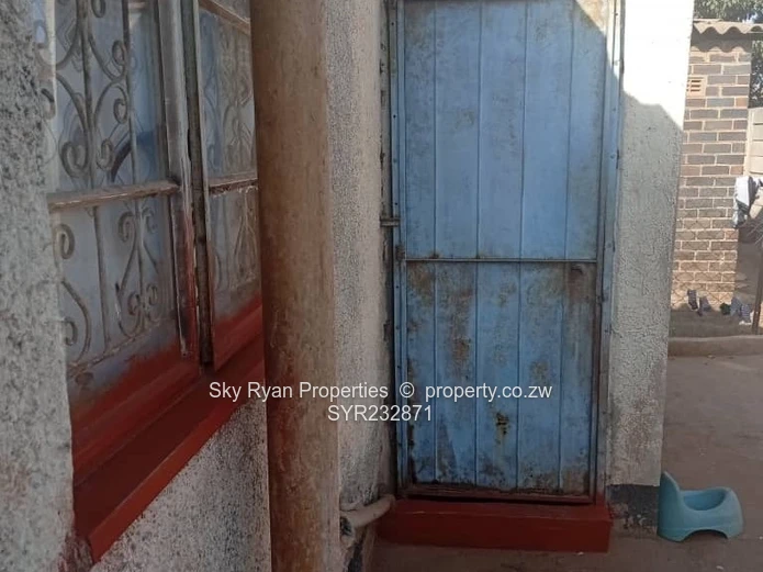 Kambuzuma 6 House For Sale
